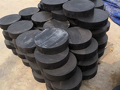 南岳区板式橡胶支座由若干层橡胶片与薄钢板经加压硫化